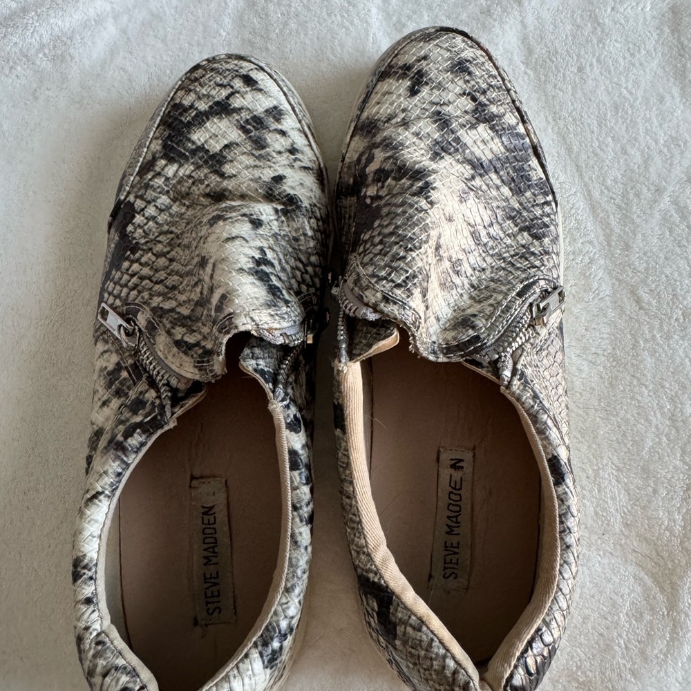 Steve Madden Snakeskin Loafers - Black and Cream